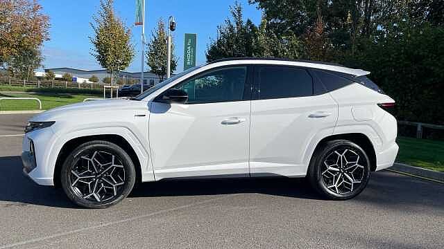 Hyundai TUCSON 1.6 h T-GDi N Line SUV 5dr Petrol Hybrid Auto Euro 6 (s/s) (230 ps) White