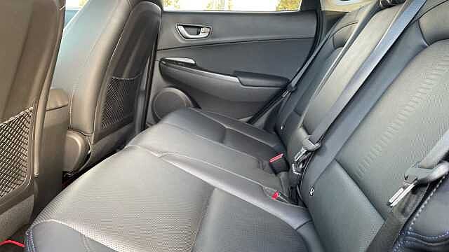 Hyundai KONA 64kWh Ultimate SUV 5dr Electric Auto (10.5kW Charger) (204 ps)
