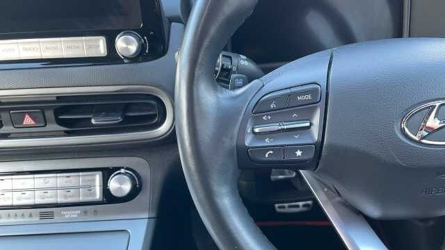 Hyundai KONA 64kWh Ultimate SUV 5dr Electric Auto (10.5kW Charger) (204 ps)