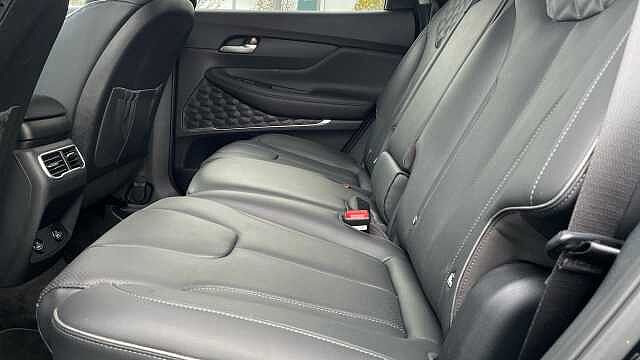 Hyundai Santa Fe 1.6 T-GDi 13.8kWh Premium SUV 5dr Petrol Plug-in Hybrid Auto 4WD Euro 6 (s/s) (2