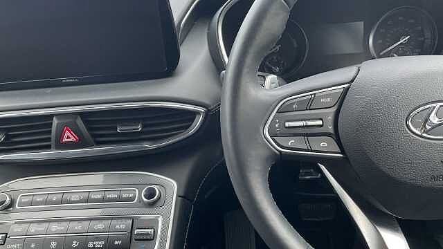 Hyundai Santa Fe 1.6 T-GDi 13.8kWh Premium SUV 5dr Petrol Plug-in Hybrid Auto 4WD Euro 6 (s/s) (2