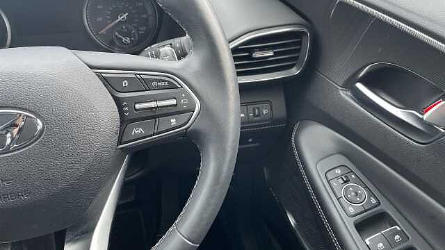 Hyundai Santa Fe 1.6 T-GDi 13.8kWh Premium SUV 5dr Petrol Plug-in Hybrid Auto 4WD Euro 6 (s/s) (2