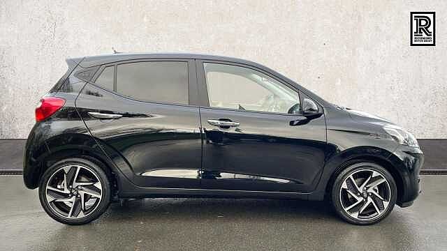 Hyundai i10 1.0 Premium Hatchback 5dr Petrol Auto Euro 6 (s/s) (63 ps)