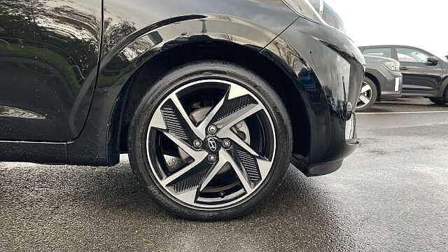 Hyundai i10 1.0 Premium Hatchback 5dr Petrol Auto Euro 6 (s/s) (63 ps)