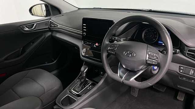 Hyundai IONIQ 1.6 h-GDi SE Connect Hatchback 5dr Petrol Hybrid DCT Euro 6 (s/s) (141 ps)
