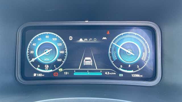 Hyundai KONA 39kWh SE Connect SUV 5dr Electric Auto (10.5kW Charger) (136 ps)