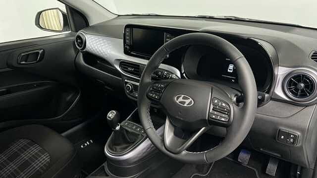 Hyundai i10 1.0 Advance Hatchback 5dr Petrol Manual Euro 6 (s/s) (63 ps)