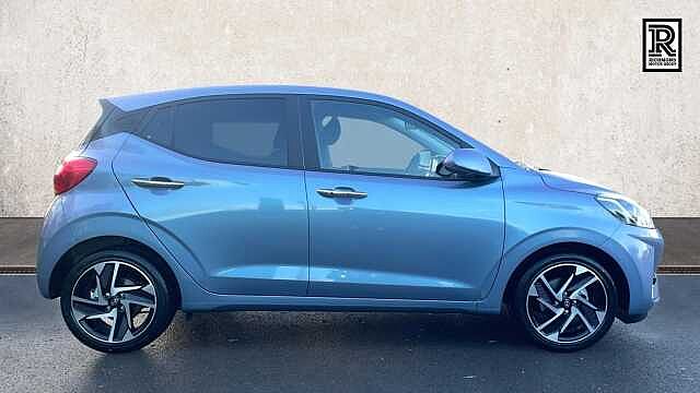 Hyundai i10 1.2 Premium Hatchback 5dr Petrol Auto Euro 6 (s/s) (79 ps)