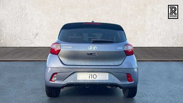 Hyundai i10 1.2 Premium Hatchback 5dr Petrol Auto Euro 6 (s/s) (79 ps)