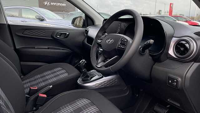 Hyundai i10 1.0 Advance Hatchback 5dr Petrol Auto Euro 6 (s/s) (63 ps)