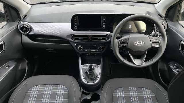 Hyundai i10 1.0 Advance Hatchback 5dr Petrol Auto Euro 6 (s/s) (63 ps)