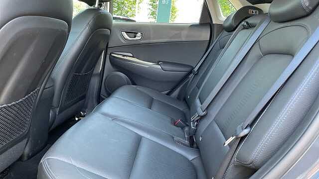 Hyundai KONA 64kWh Ultimate SUV 5dr Electric Auto (10.5kW Charger) (204 ps)