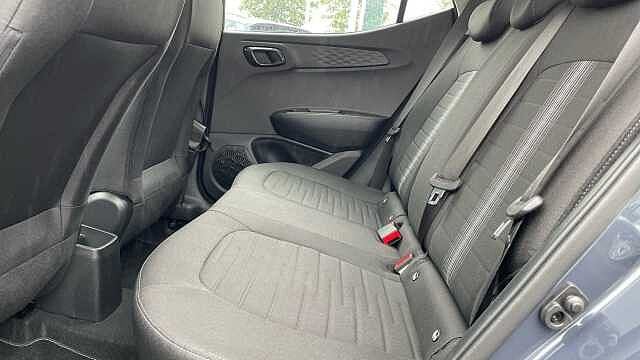 Hyundai i10 1.2 Advance Hatchback 5dr Petrol Auto Euro 6 (s/s) (84 ps)