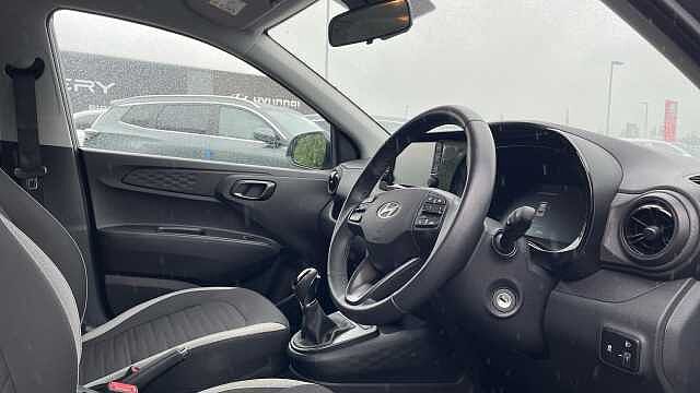 Hyundai i10 1.2 Advance Hatchback 5dr Petrol Auto Euro 6 (s/s) (84 ps)
