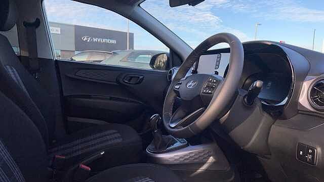 Hyundai i10 1.0 Advance Hatchback 5dr Petrol Auto Euro 6 (s/s) (63 ps)