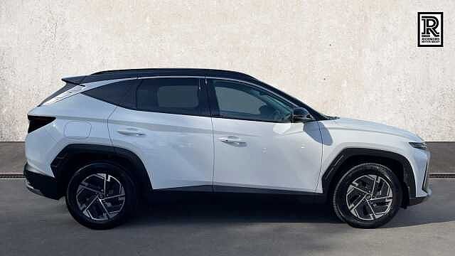 Hyundai TUCSON 1.6 T-GDi 13.8kWh Premium SUV 5dr Petrol Plug-in Hybrid Auto 4WD Euro 6 (s/s) (2