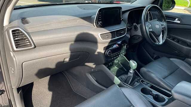 Hyundai TUCSON 1.6 GDi Premium SUV 5dr Petrol Manual Euro 6 (s/s) (132 ps)